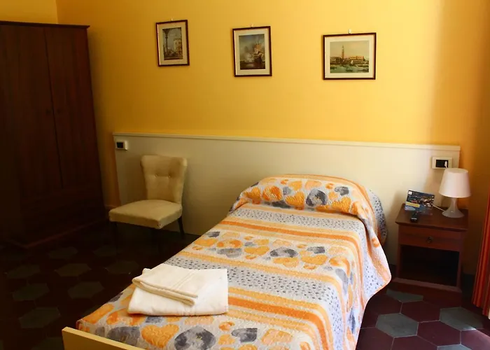 Del Hotel